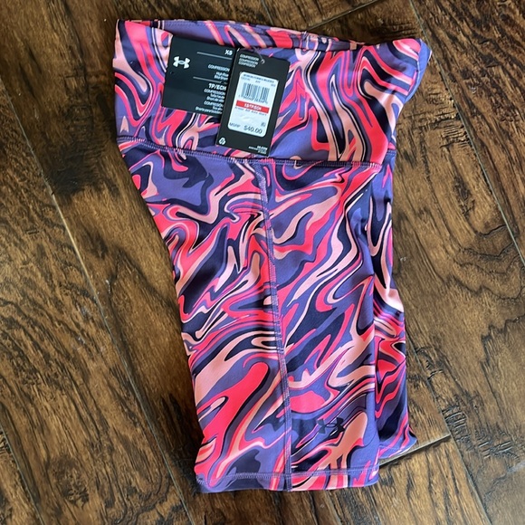NWT!! Under Armour women’s size XS set! - Picture 2 of 10
